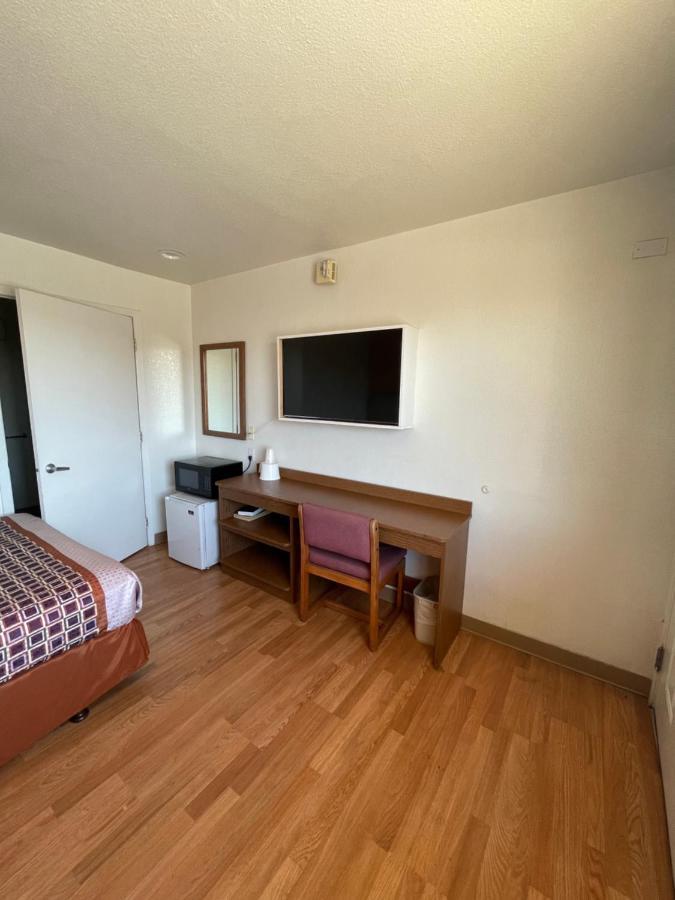 Econo Lodge Якіма Екстер'єр фото
