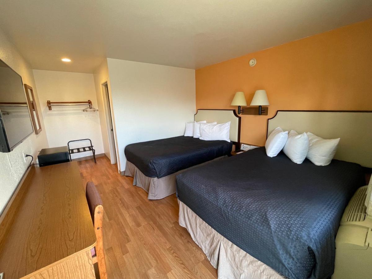 Econo Lodge Якіма Екстер'єр фото