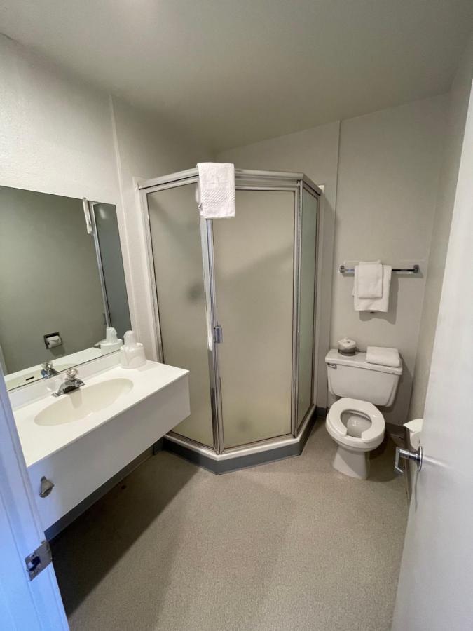 Econo Lodge Якіма Екстер'єр фото