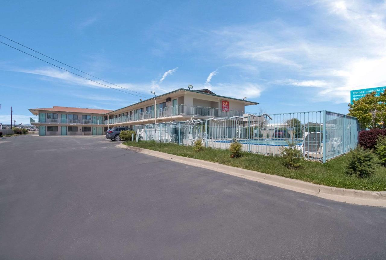 Econo Lodge Якіма Екстер'єр фото